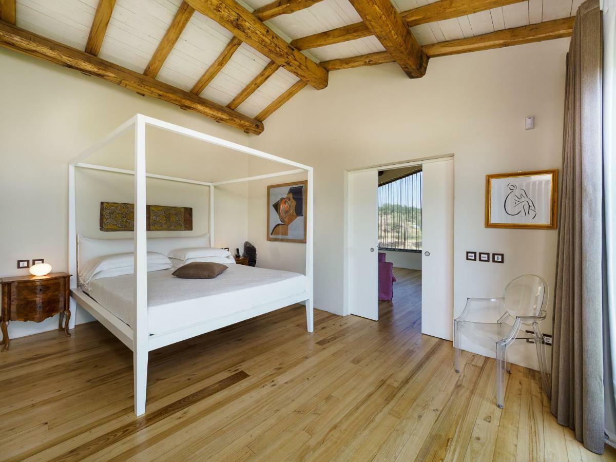 Monaci Delle Terre Nere 5*